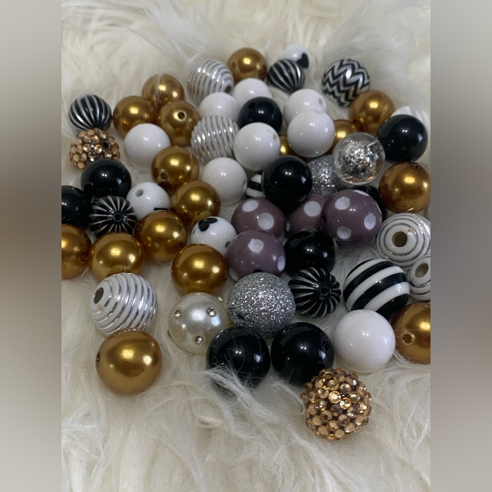 Crafting Beads - Picture 8 of 9